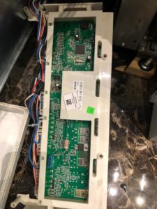 Ремонт платы управления холодильника Liebherr