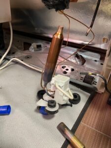 Почему греется компрессор холодильника