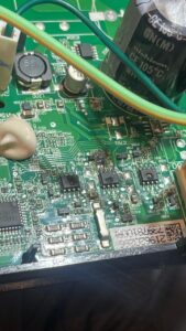 Замена инверторного блока холодильника Liebherr